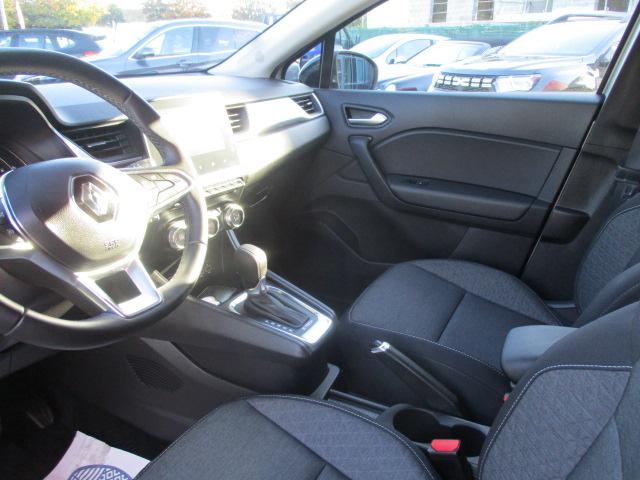 Renault Captur image 2