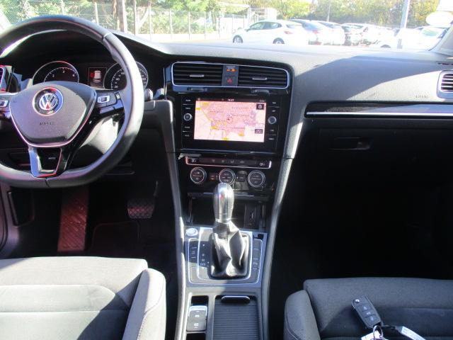 Volkswagen Golf image 2