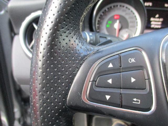 Mercedes Benz Gla image 2