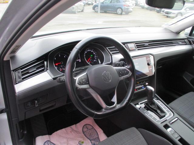 Volkswagen Passat Sw image 6