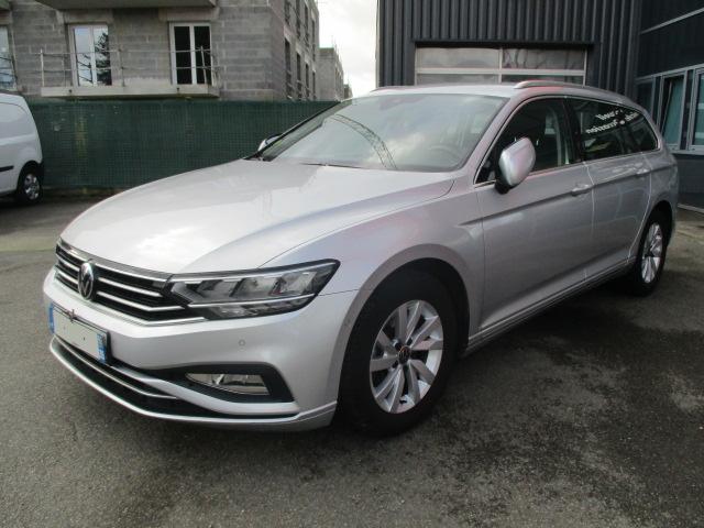 Volkswagen Passat Sw image 2