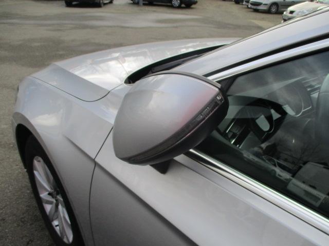 Volkswagen Passat Sw image 9