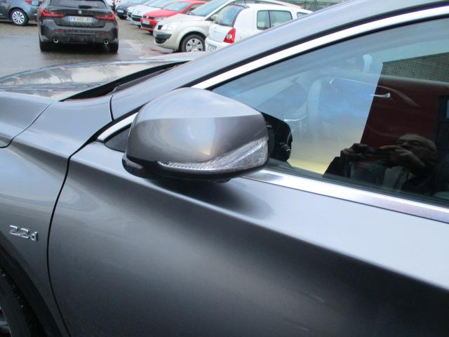 Infiniti Q30 image 5