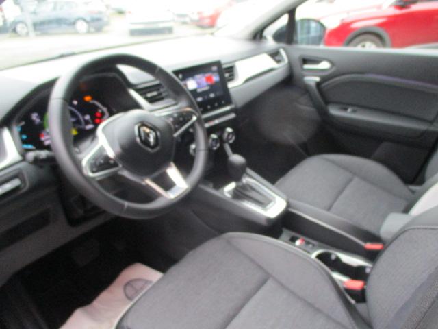 Renault Captur image 1