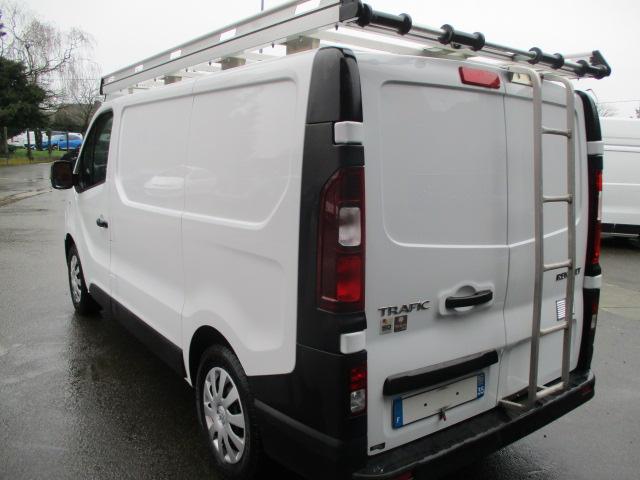 Renault Trafic image 9