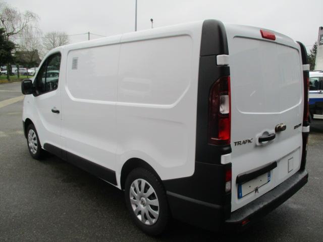 Renault Trafic image 2