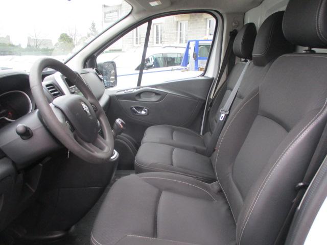 Renault Trafic image 3