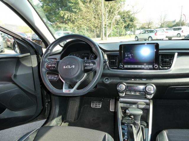 Kia Rio image 9