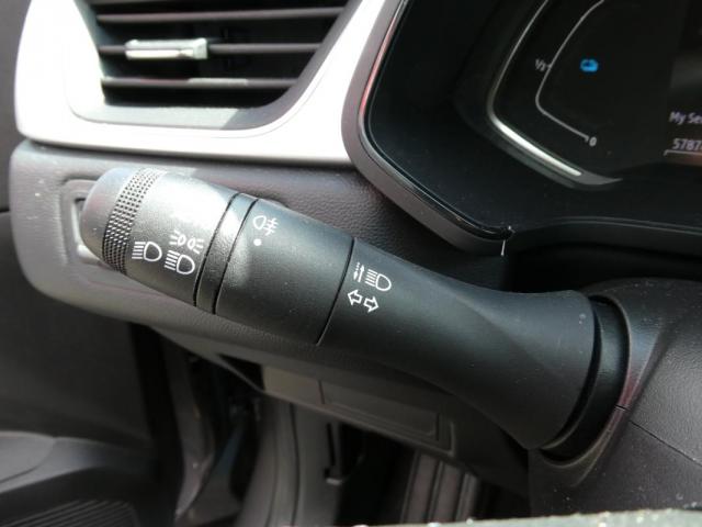 Renault Captur image 1