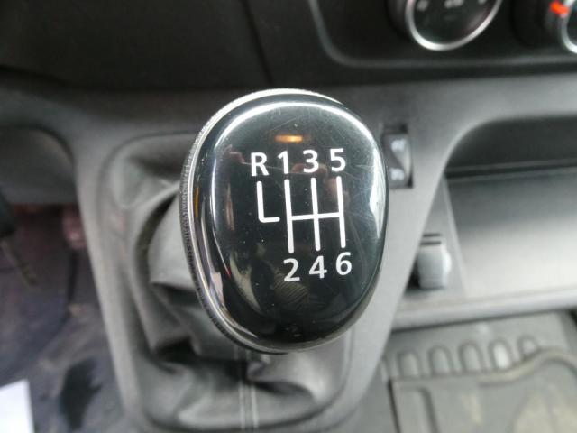Renault Master image 9