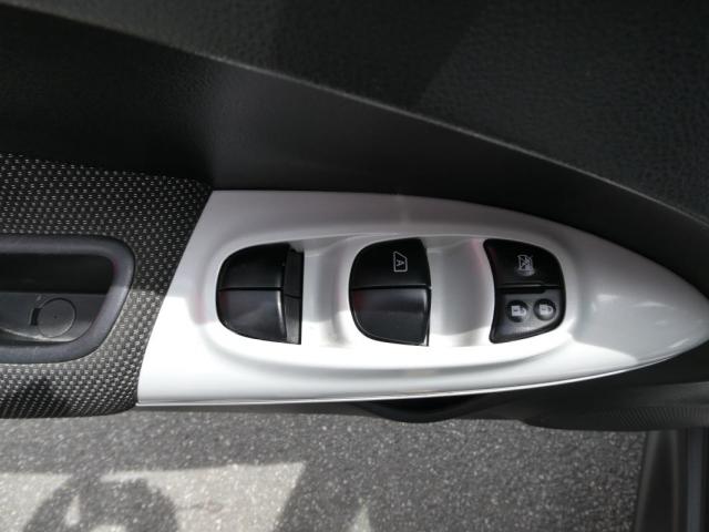 Nissan Juke image 4