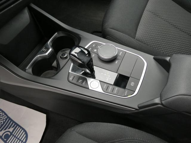 Bmw Série 1 image 2