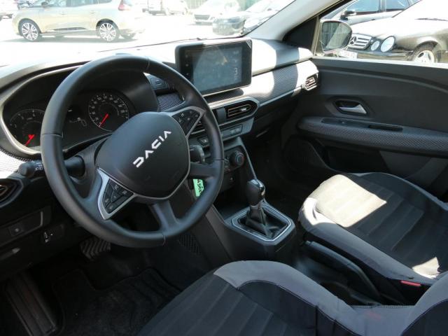Dacia Sandero image 1