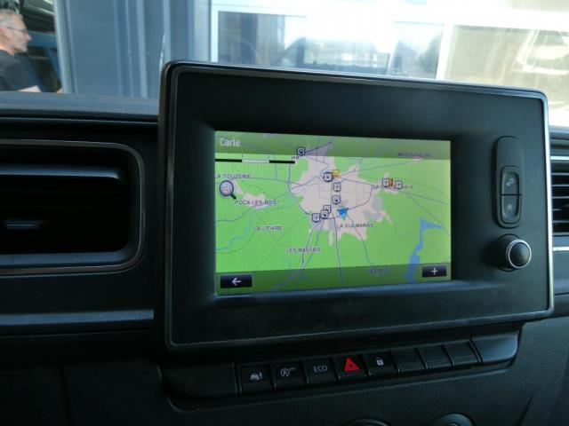 Renault Master image 9