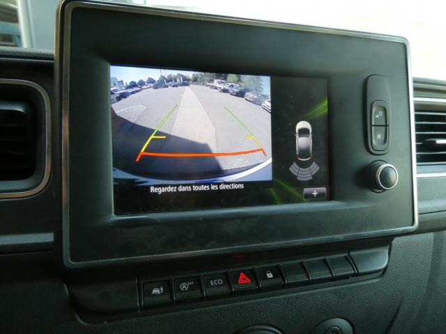 Renault Master image 8