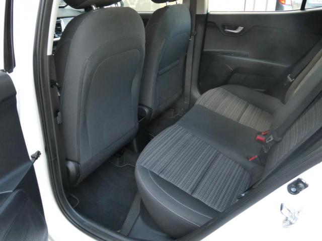 Kia Stonic image 8