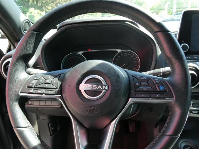 Nissan Juke image 6