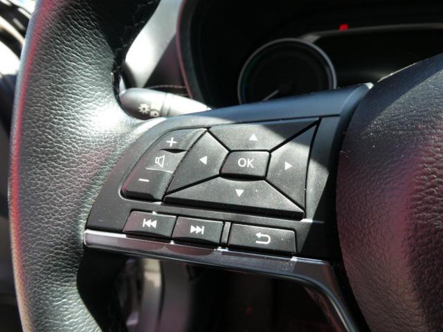 Nissan Juke image 8