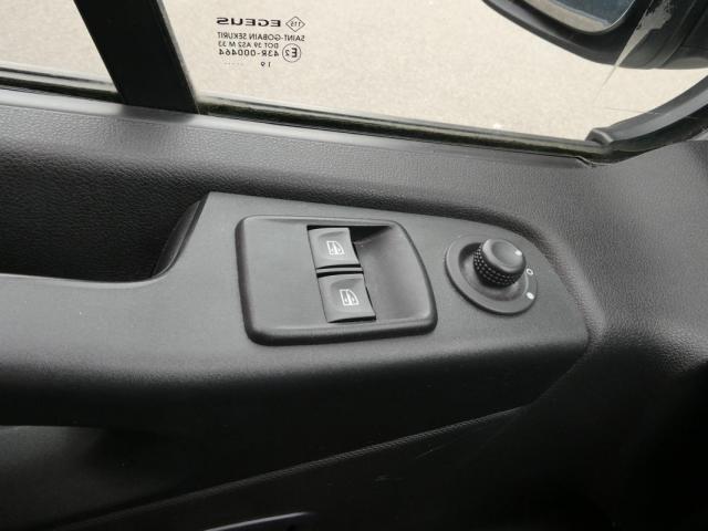 Renault Trafic image 6