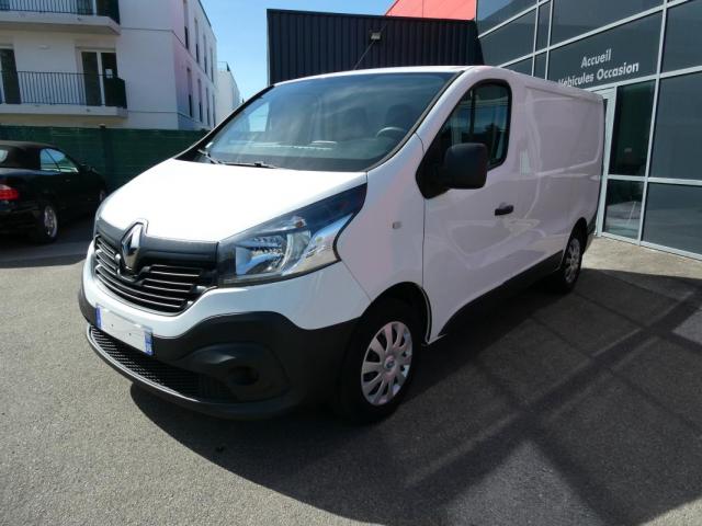 Renault Trafic image 2
