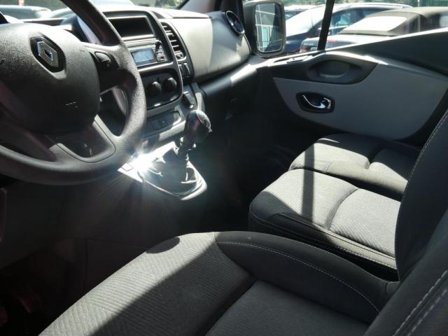 Renault Trafic image 9