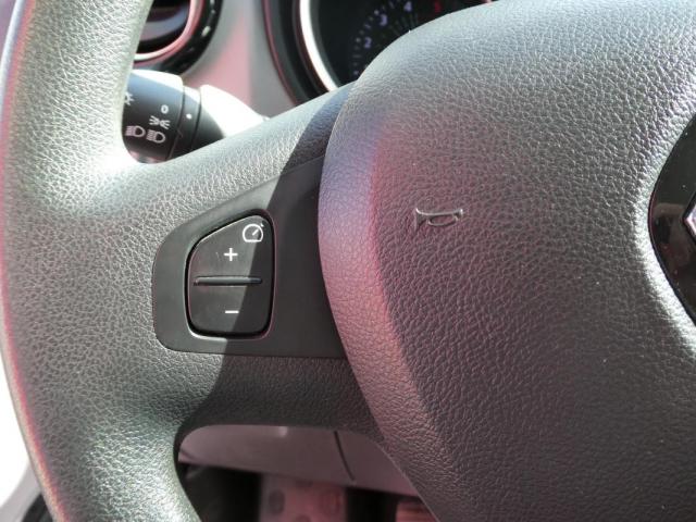 Renault Trafic image 7
