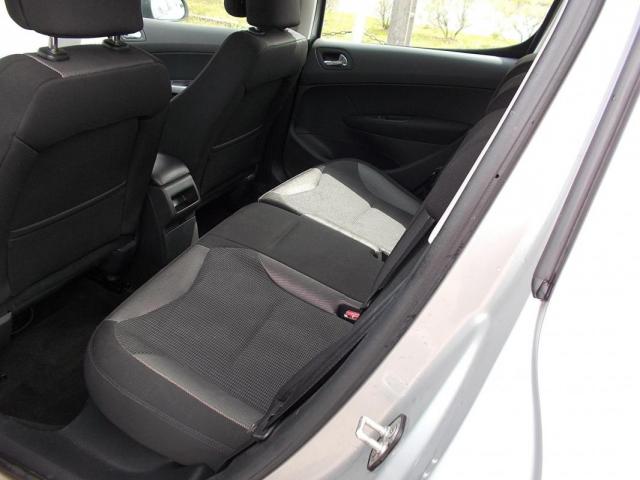 Peugeot 308 image 3