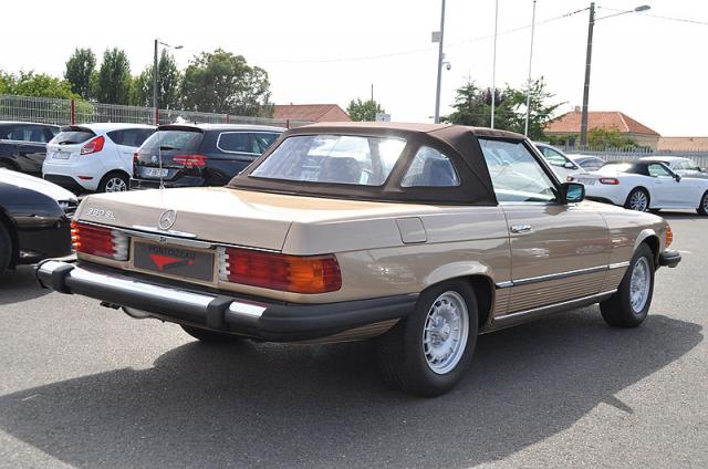 Mercedes Benz Sl 380 image 3