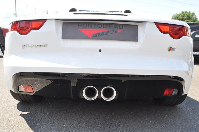 Jaguar F-Type image 2