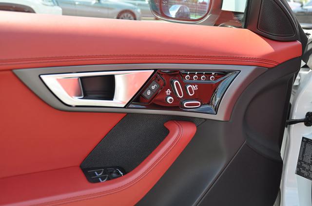 Jaguar F-Type image 4