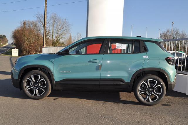 Jeep Avenger image 5