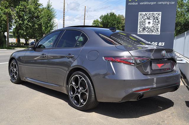 Alfa Romeo Giulia image 4