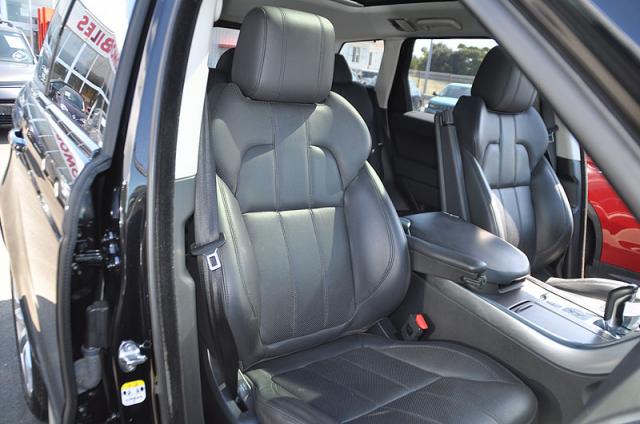 Land Rover Range Rover Sport image 5