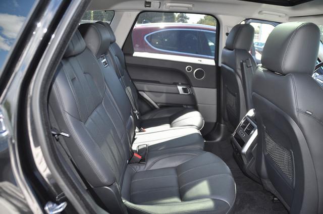 Land Rover Range Rover Sport image 6