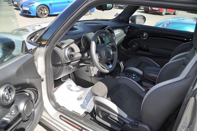 Mini John Cooper Works image 9