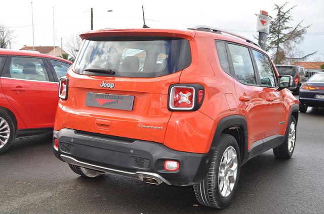 Jeep Renegade image 6