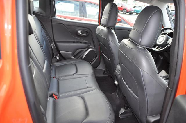 Jeep Renegade image 3