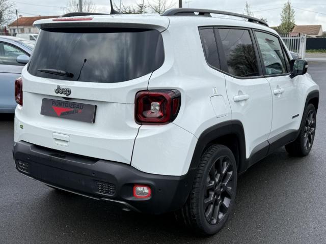 Jeep Renegade image 6