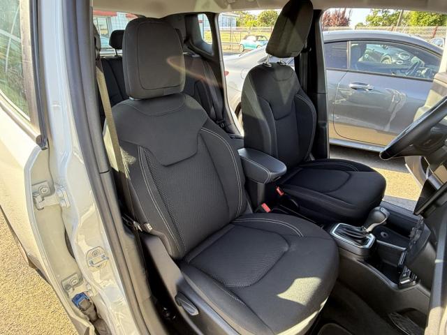 Jeep Renegade image 6