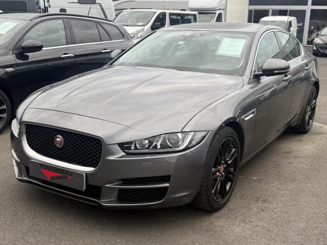 Jaguar Xe 250