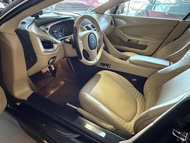 Aston Martin V12 Vanquish image 2