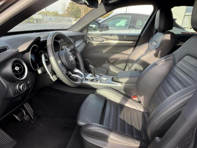 Alfa Romeo Stelvio image 6