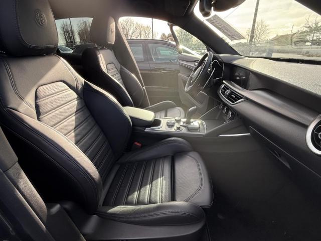 Alfa Romeo Stelvio image 3