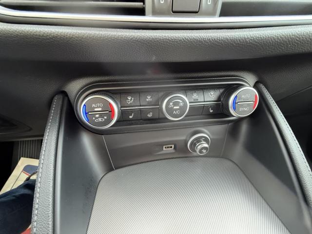 Alfa Romeo Stelvio image 1