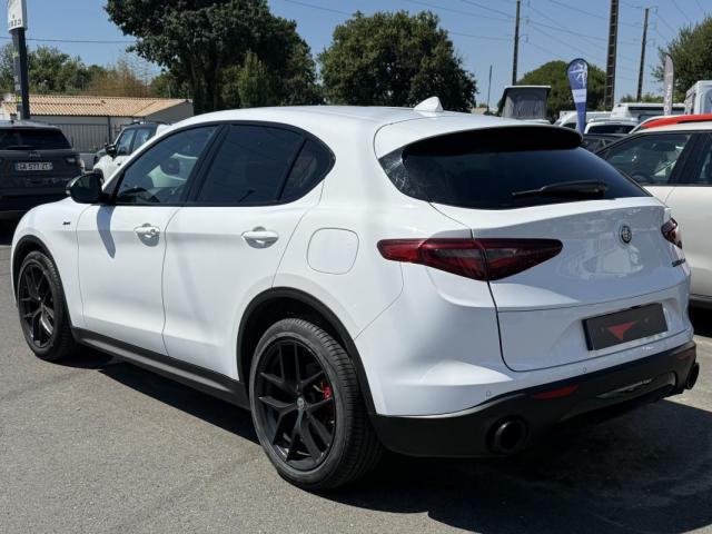 Alfa Romeo Stelvio image 3
