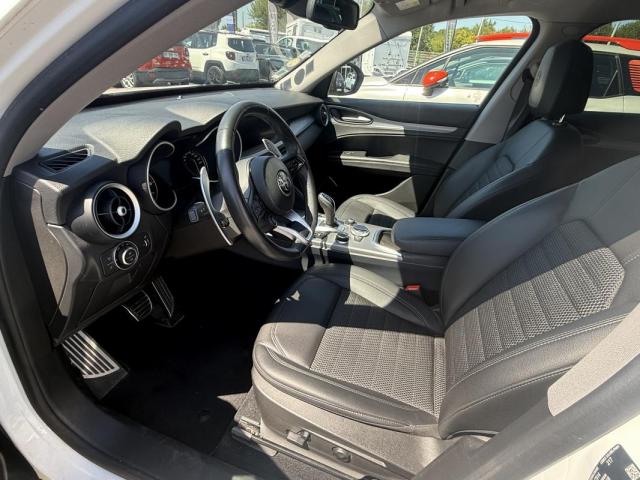 Alfa Romeo Stelvio image 1