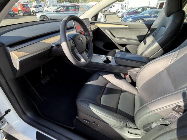Tesla Model Y image 7