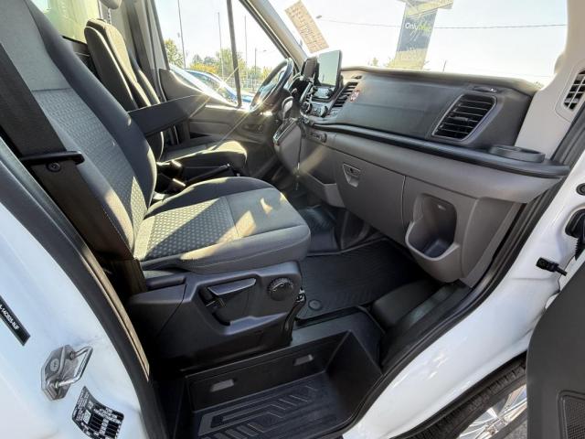 Ford Transit image 3