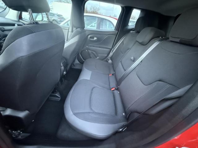 Jeep Renegade image 5