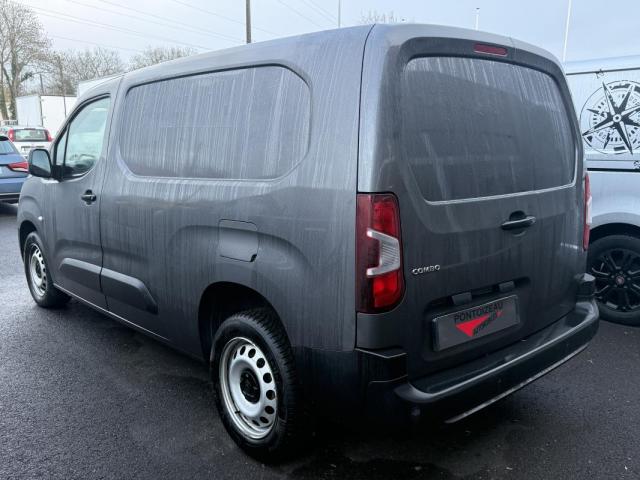 Opel Combo image 4